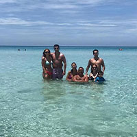 Valentina Facuse y familia